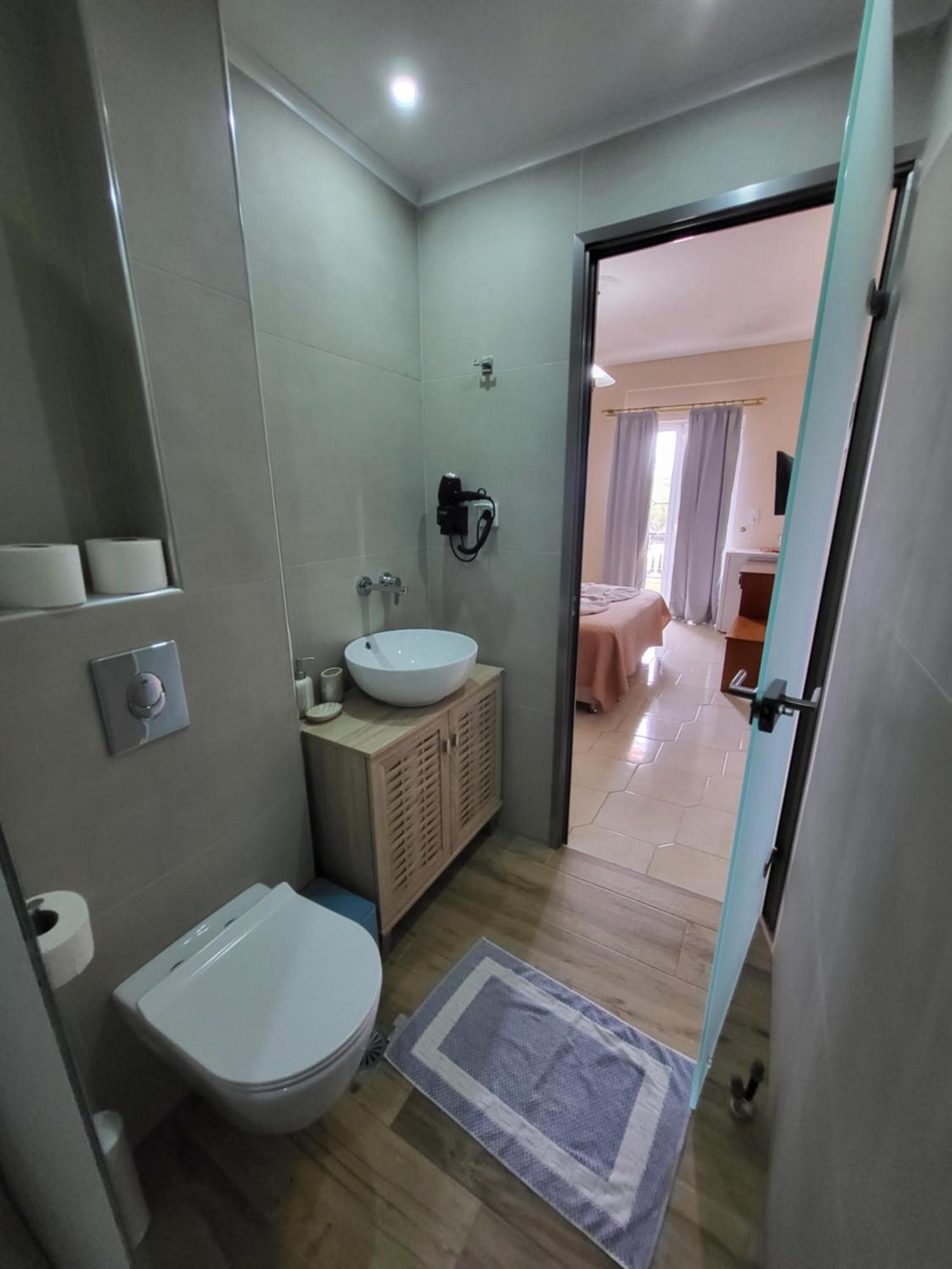 Paradise Bar Apartments Планос Экстерьер фото