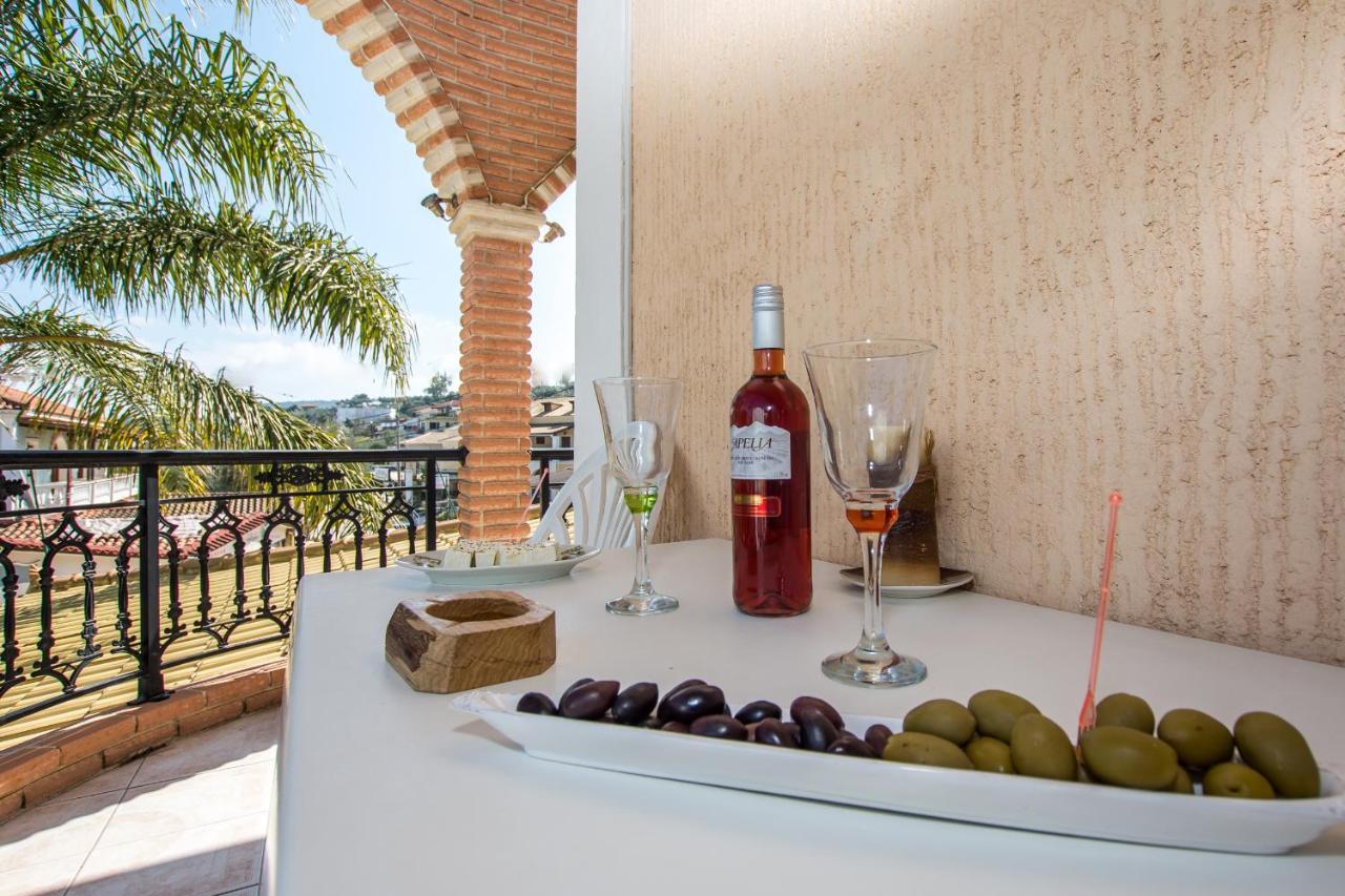 Paradise Bar Apartments Планос Экстерьер фото