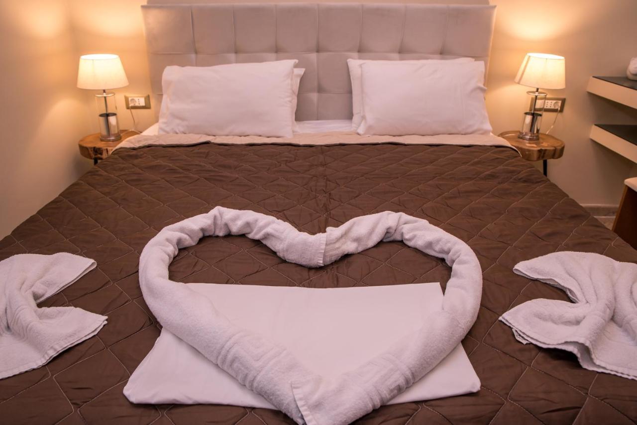 Paradise Bar Apartments Планос Экстерьер фото